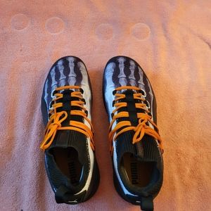 Men's Puma Sneakers Size 8